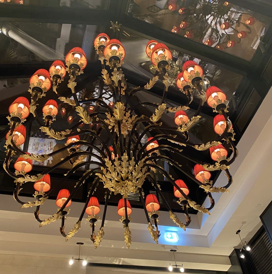 Lampadario Chandelier x Hotel Maalot 1